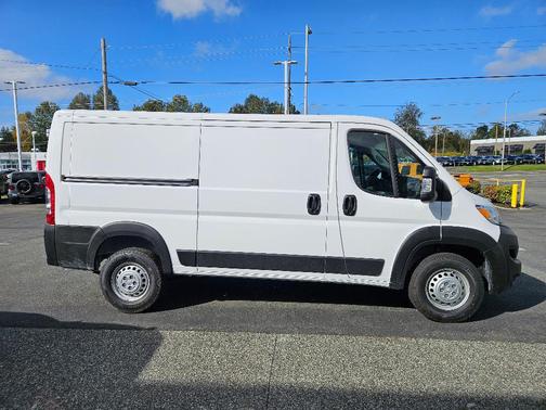 2025 RAM ProMaster 1500 Low Roof