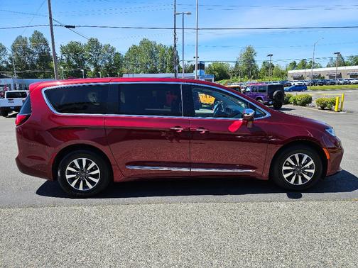2022 Chrysler Pacifica Hybrid Limited