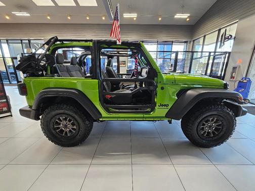 2025 Jeep Wrangler Sport