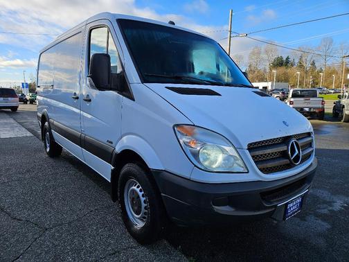 2011 Mercedes-Benz Sprinter 144 WB