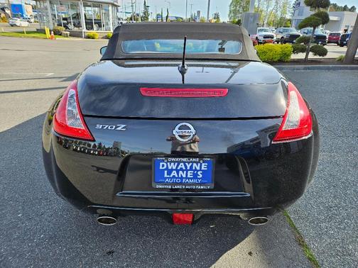 Magnetic Black 2016 Nissan 370Z Touring