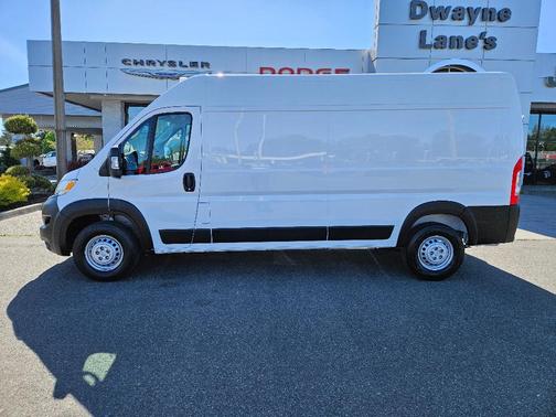 Bright White Clearcoat 2026 RAM ProMaster 2500 High Roof