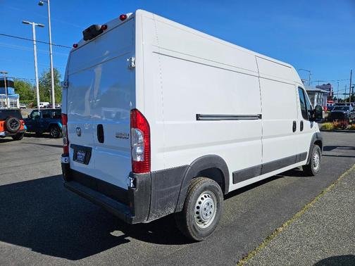 Bright White Clearcoat 2026 RAM ProMaster 2500 High Roof