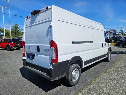 Bright White Clearcoat 2026 RAM ProMaster 2500 High Roof