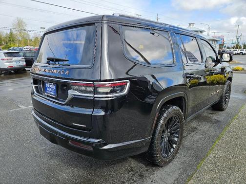 2022 Jeep Grand Wagoneer Series III