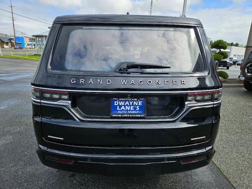 2022 Jeep Grand Wagoneer Series III