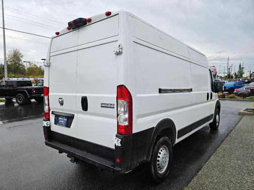 2025 RAM ProMaster 2500 High Roof