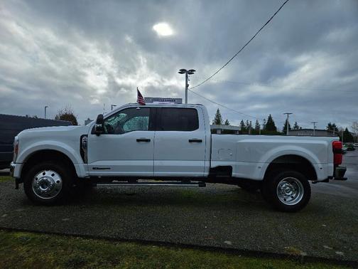 Oxford White 2024 Ford F-450 XLT