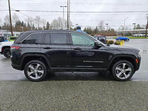 Diamond Black 2026 Jeep Grand Cherokee Limited
