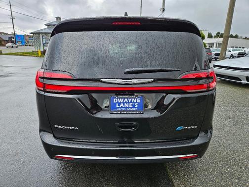 2025 Chrysler Pacifica Hybrid Select