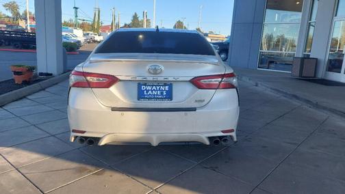 Wind Chill Pearl 2018 Toyota Camry XSE