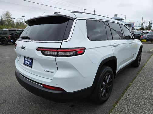 Bright White Clearcoat 2023 Jeep Grand Cherokee L Limited