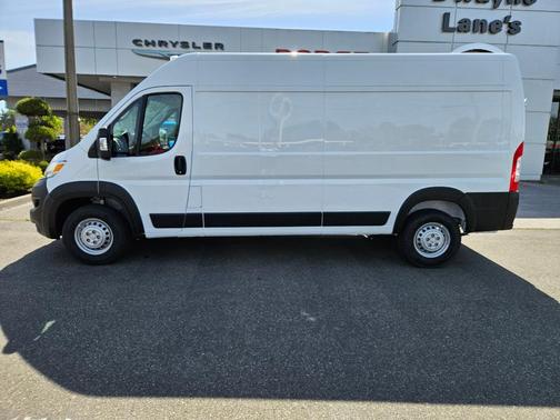 Bright White Clearcoat 2026 RAM ProMaster 2500 High Roof