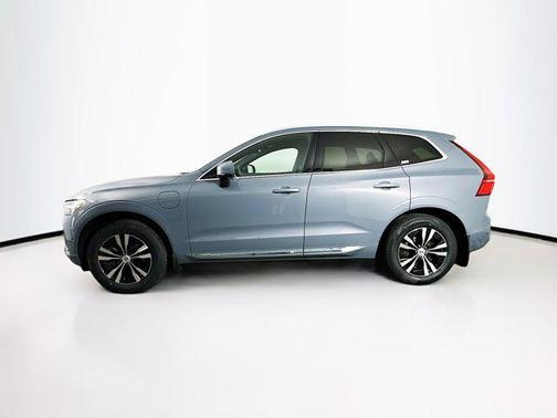 2022 Volvo XC60 Recharge Plug-In Hybrid T8 Inscription Expression