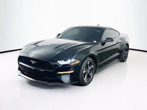 2022 Ford Mustang EcoBoost