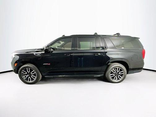 2022 GMC Yukon XL 4WD AT4