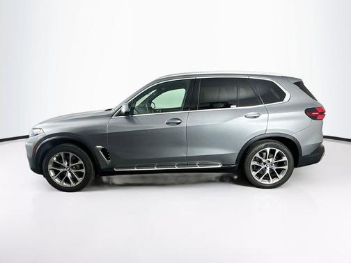 Skyscraper Grey Metallic 2024 BMW X5 sDrive40i