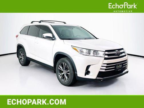 Blizzard Pearl 2019 Toyota Highlander LE