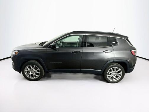 Granite Crystal Metallic Clearcoat 2022 Jeep Compass Latitude Lux