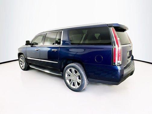 2017 Cadillac Escalade ESV Luxury