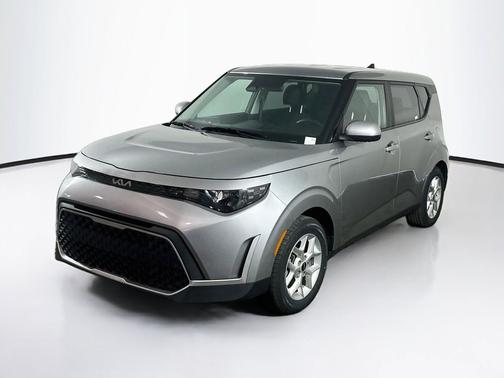 Steel Gray 2025 Kia Soul LX