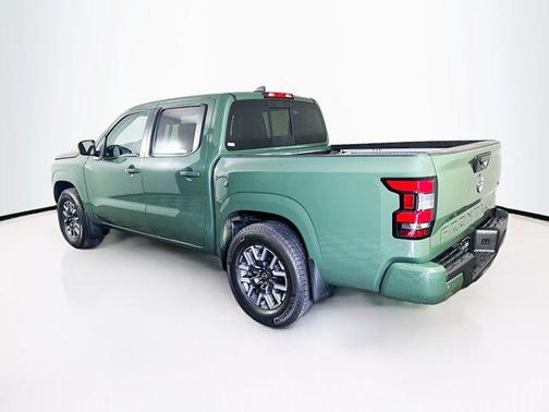 2024 Nissan Frontier SL