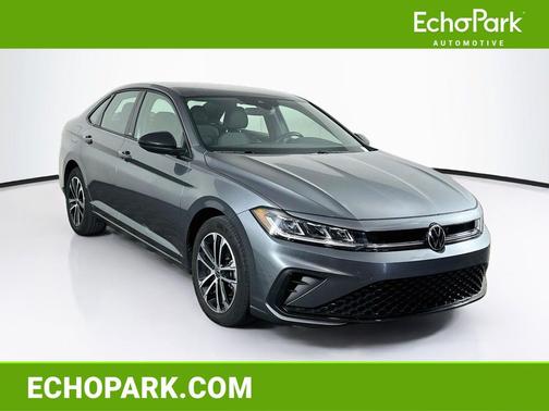 Platinum Gray Metallic 2025 Volkswagen Jetta 1.5T Sport