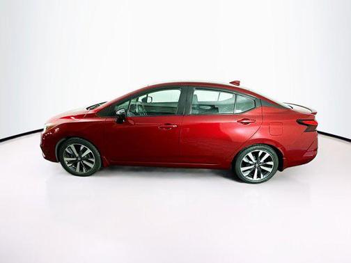 Scarlet Ember Pearl Metallic 2020 Nissan Versa 1.6 S