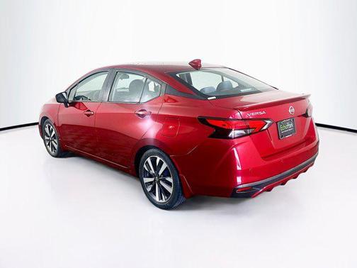 Scarlet Ember Pearl Metallic 2020 Nissan Versa 1.6 S