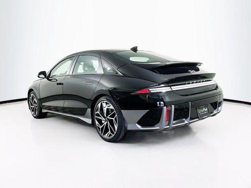 2024 Hyundai IONIQ 6 SEL