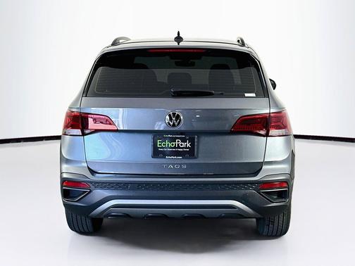 Platinum Gray Metallic 2024 Volkswagen Taos 1.5T S