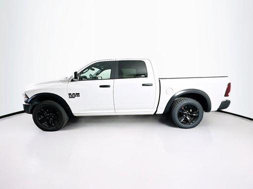 2024 RAM 1500 Classic Warlock Crew Cab 4x2 5'7' Box
