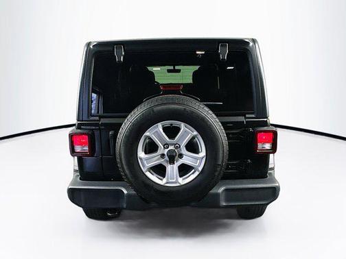 Black Clearcoat 2022 Jeep Wrangler Unlimited Sport