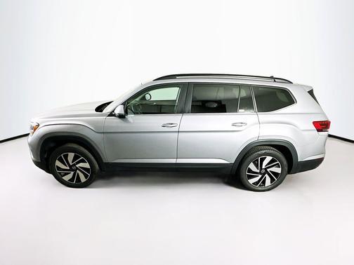 Platinum Gray Metallic 2025 Volkswagen Atlas 2.0T SE w/Technology