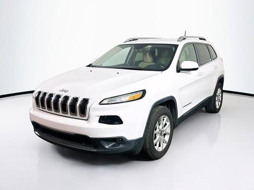 Bright White Clearcoat 2016 Jeep Cherokee Latitude