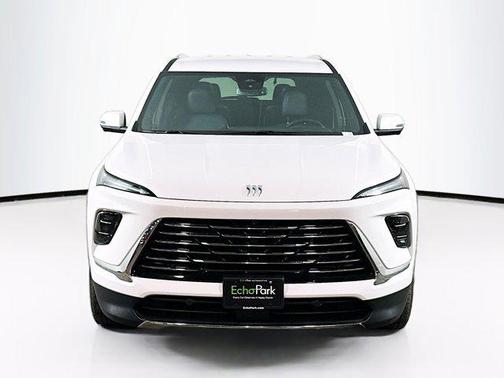 2025 Buick Enclave Preferred FWD