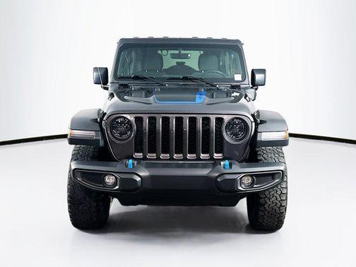 Granite Crystal Metallic Clearcoat 2023 Jeep Wrangler 4xe Rubicon