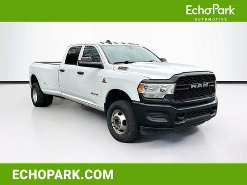2022 RAM 3500 Tradesman Crew Cab 4x4 8' Box