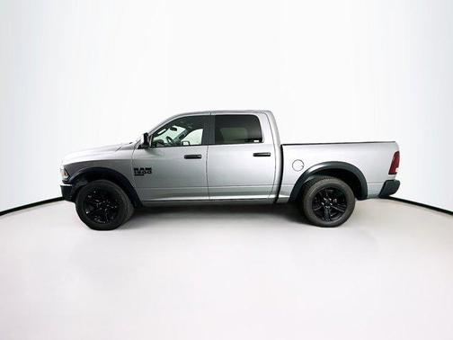 2024 RAM 1500 Classic Warlock Crew Cab 4x2 5'7' Box