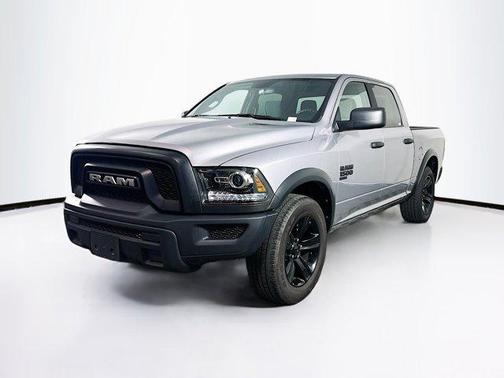 2024 RAM 1500 Classic Warlock Crew Cab 4x2 5'7' Box