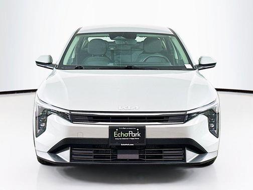 Morning Haze 2025 Kia K4 LXS