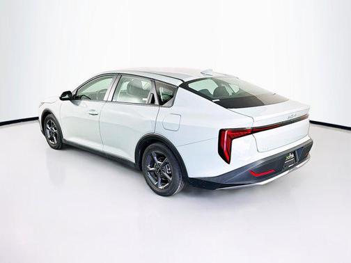 Morning Haze 2025 Kia K4 LXS