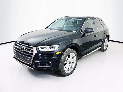 Mythos Black Metallic 2019 Audi Q5 45 Premium