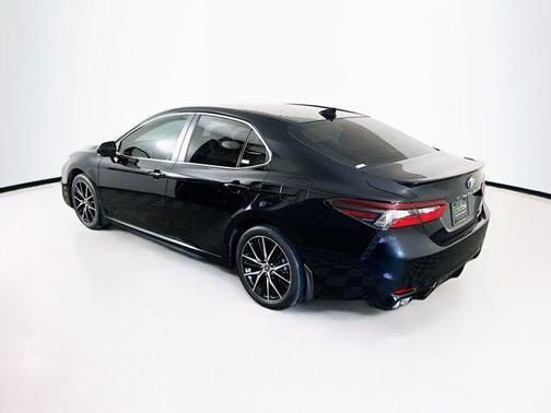 2024 Toyota Camry Hybrid SE