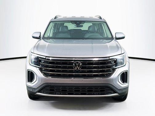 2025 Volkswagen Atlas 2.0T SE w/Technology 4MOTION