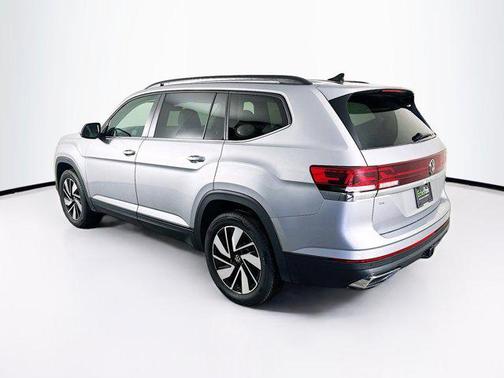 2025 Volkswagen Atlas 2.0T SE w/Technology 4MOTION