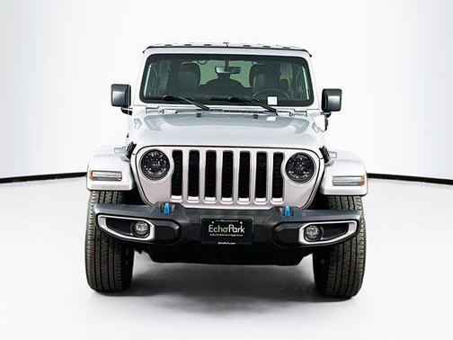 Silver Zynith Clearcoat 2023 Jeep Wrangler 4xe Sahara