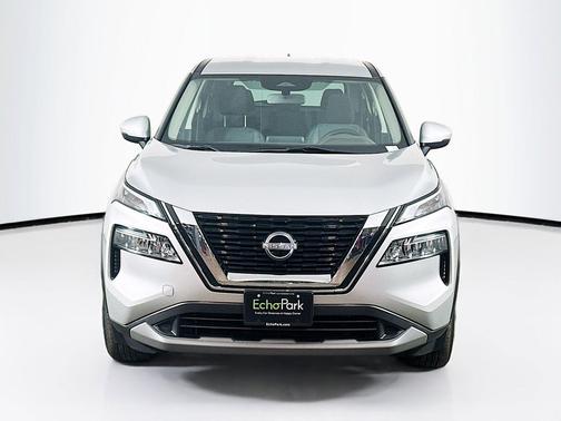 Brilliant Silver Metallic 2023 Nissan Rogue SV
