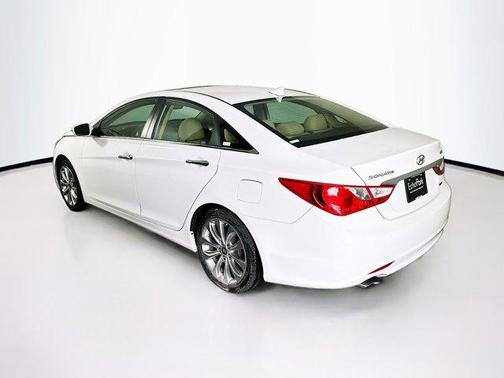 2011 Hyundai SONATA Limited 2.0T