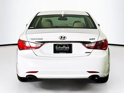2011 Hyundai SONATA Limited 2.0T